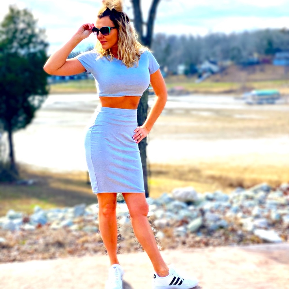 Crop top & skirt